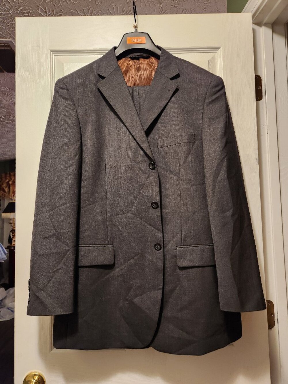 caravelli men's new gray 65%polyester 35%viscose 2 PC suit  size: 44R